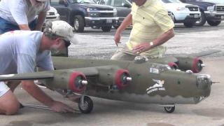 B-24 Liberator Giant Scale RC Model Airplane - Maiden Flight