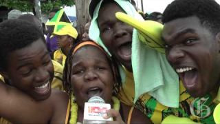 Usain Bolt electrifies Half Way Tree in Olympic 100m final